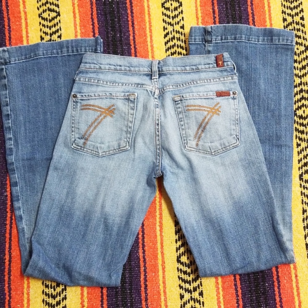 7FAMK lightwash Dojo jeans